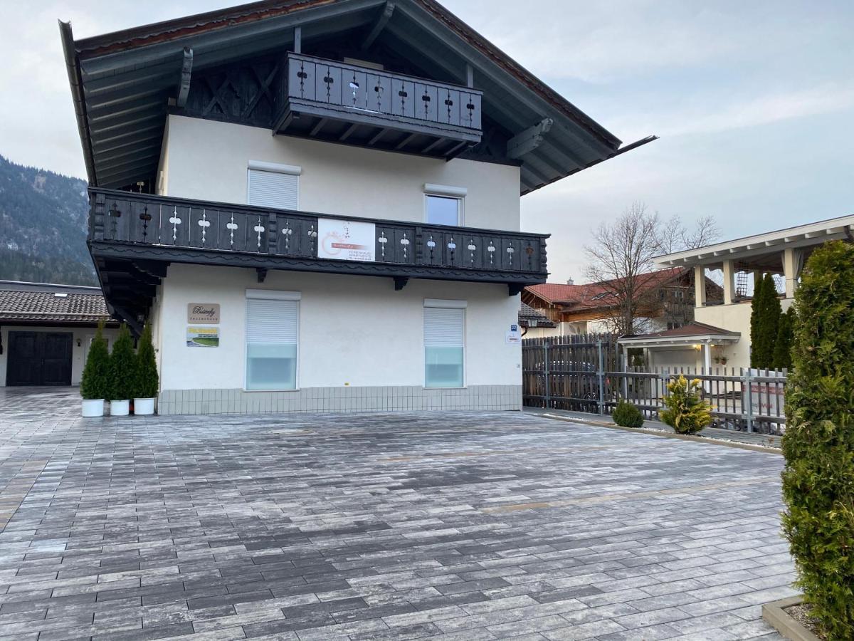 Ferienhaus Butterfly Apartment Garmisch-Partenkirchen Exterior photo